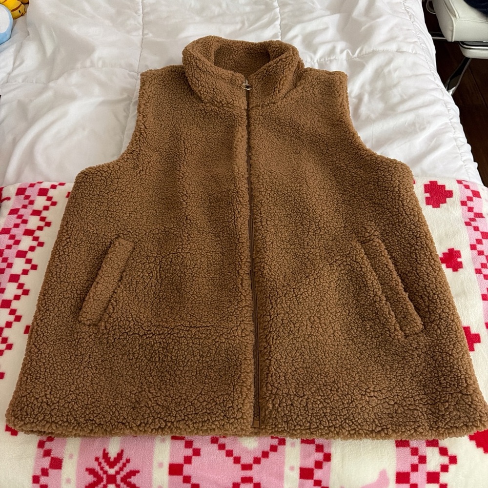 Susan Graver Weekend Regular Knit Boucle Zip Front Vest